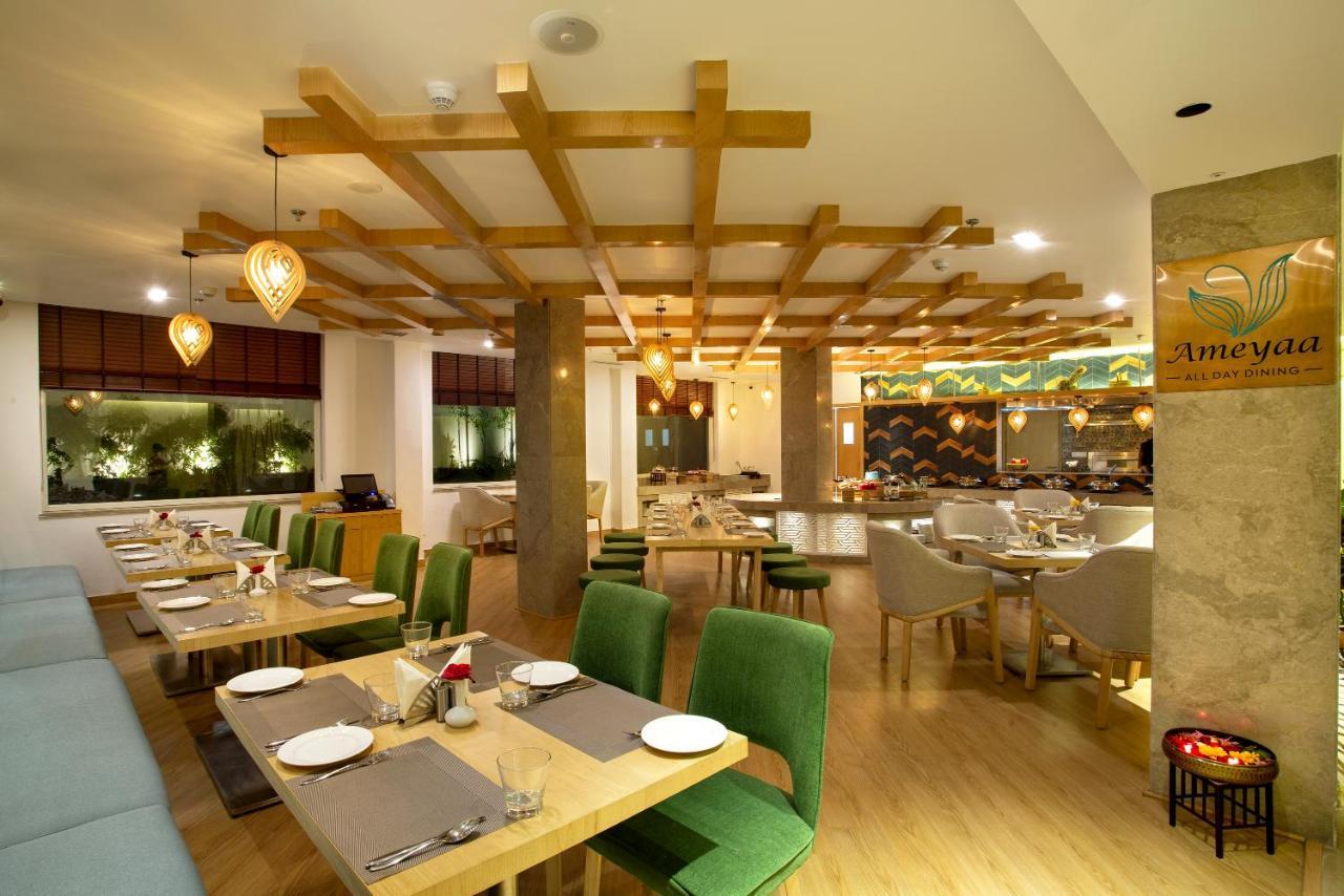 Ramada By Wyndham Katra Station Road Hotel Kültér fotó
